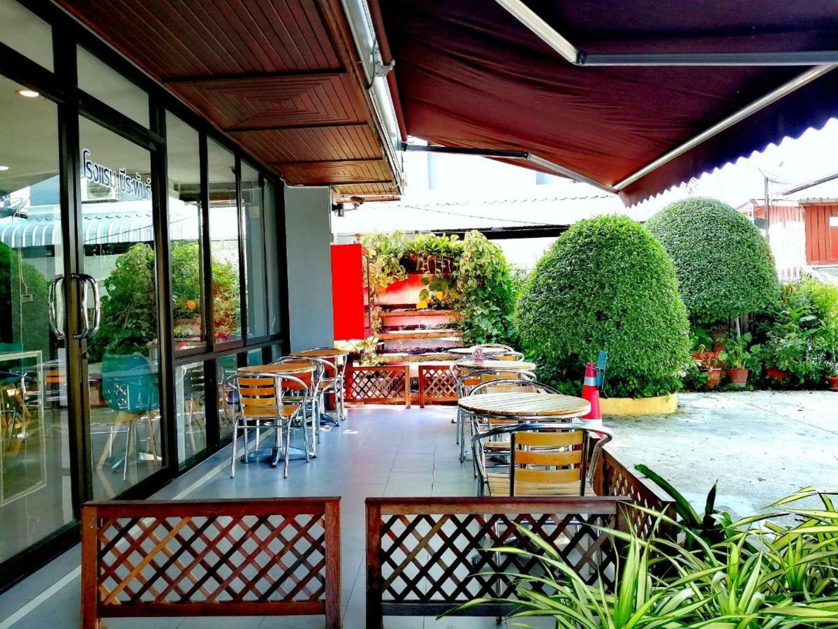 Beerapan Hotel Banguecoque Exterior foto